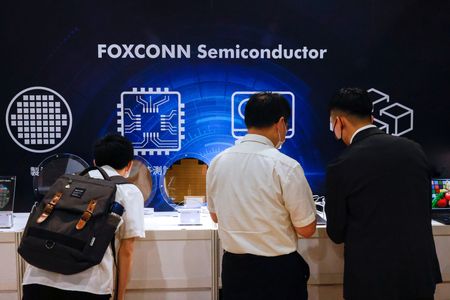 Foxconn reiterates Q2 revenue to grow, posts record April sales